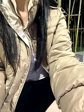 Meii-meyy live sex cam