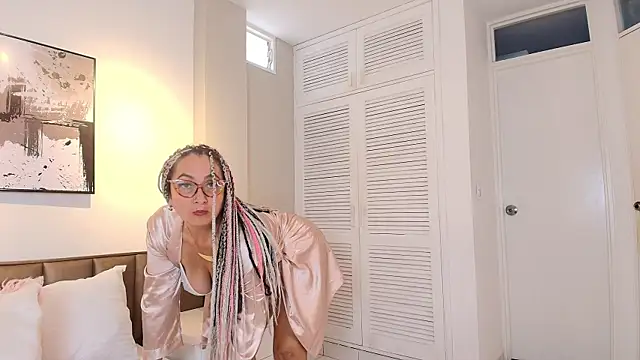 AlessandraLeroy's cam snapshot