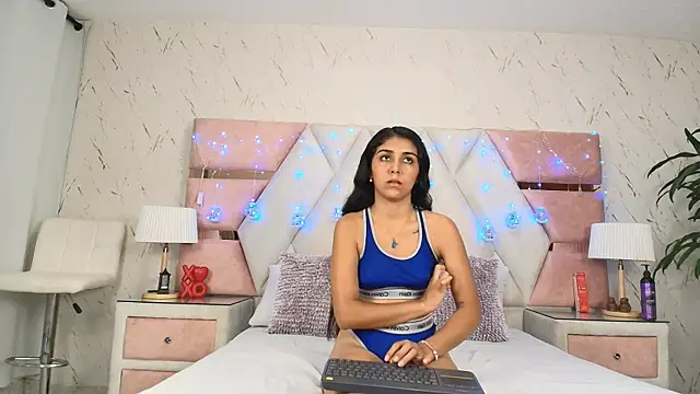 PerlaStar_t's cam snapshot