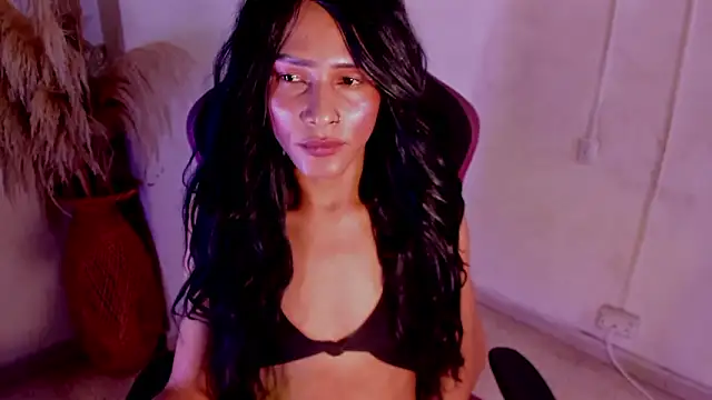 carolinemiller7 live sex cam