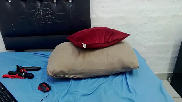 DaisyGirlxx's cam snapshot