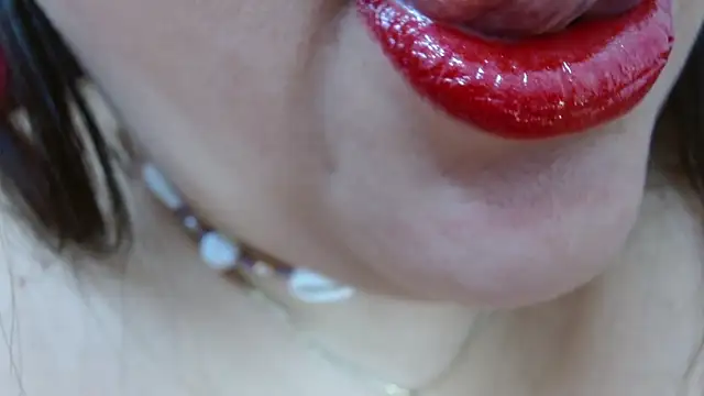 Kerly_Doll live sex cam