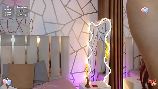 CYRUS_TAY live sex cam