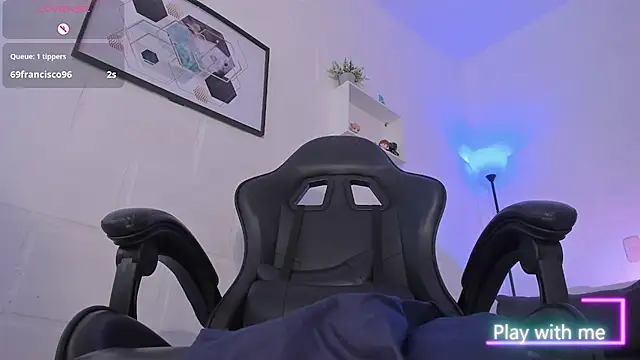 Alyson_Conner's cam snapshot