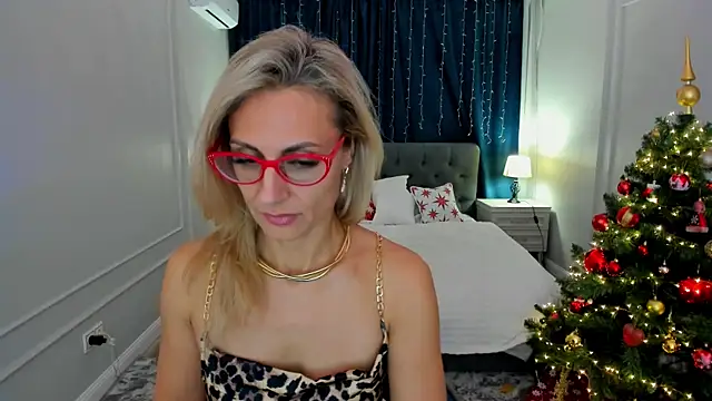 MuseOfStage live sex cam