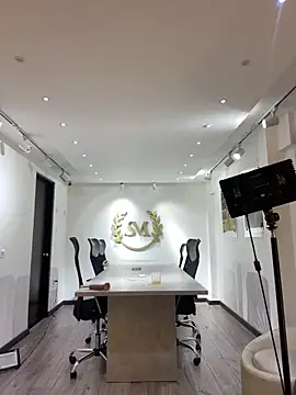 NairobiLee's cam snapshot