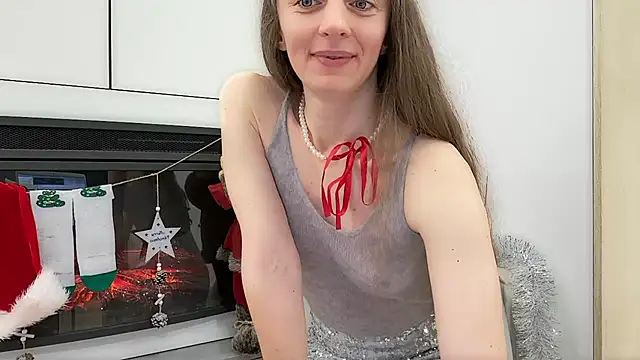 ShySchoolGirl live sex cam