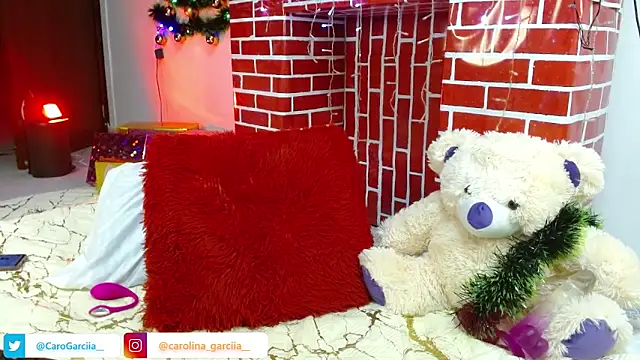 Carolinagarcia12345 live sex cam