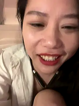 Eliza-E's cam snapshot