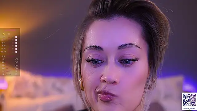 CottaDakota live sex cam