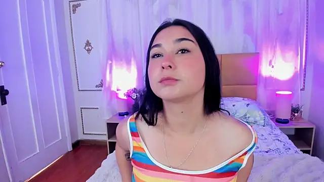 SlowDesire's cam snapshot