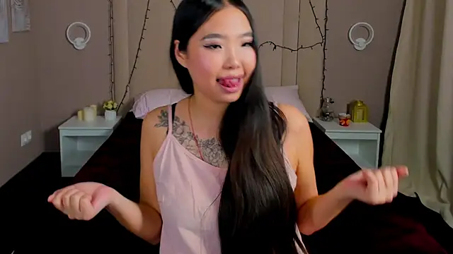 Vina_Moon's cam snapshot