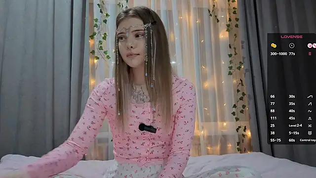 CarolinePepper live sex cam