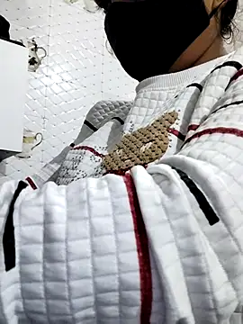 illay_love's cam snapshot