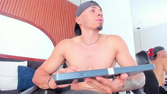 Ares_Stone's cam snapshot