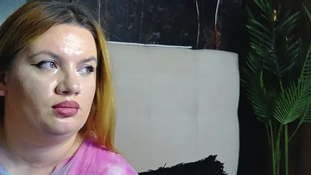 MelanieBrownn's cam snapshot