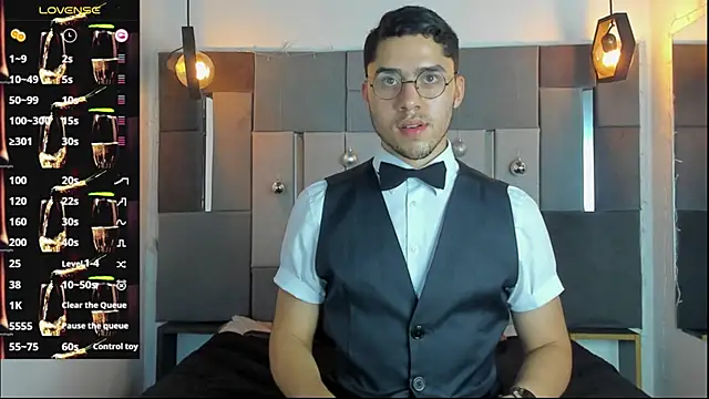 LiamNovak live sex cam