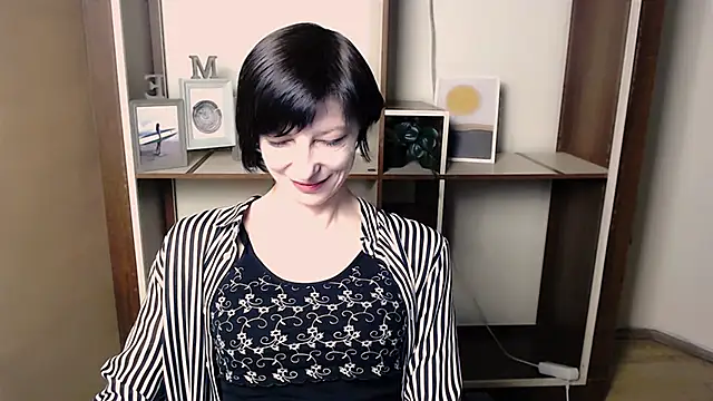 _AngeliaFlow_'s cam snapshot