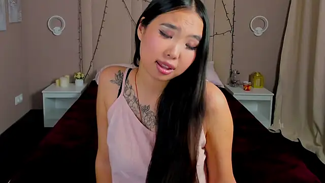 Vina_Moon's cam snapshot