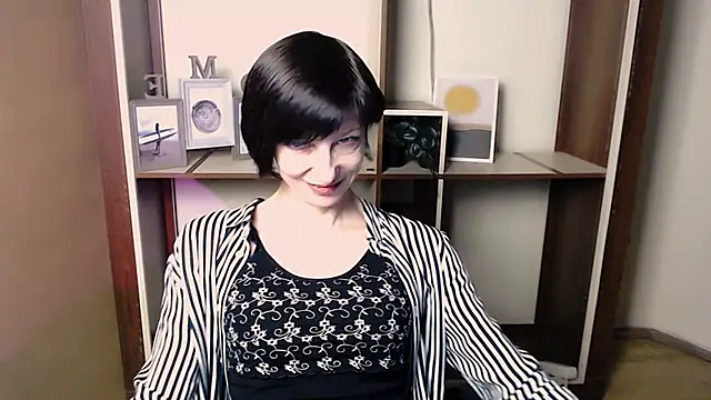 _AngeliaFlow_ live sex cam