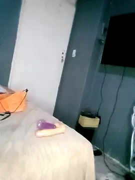 HerPleasure2025's cam snapshot