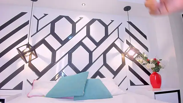 VictoriaKroft's cam snapshot