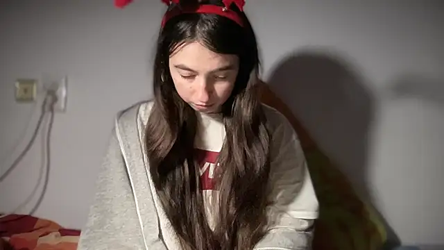 Aphr0ditee's cam snapshot