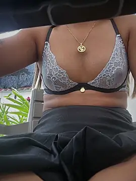 Valeria-escobar live sex cam