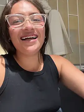 Alyha_Cortes's cam snapshot