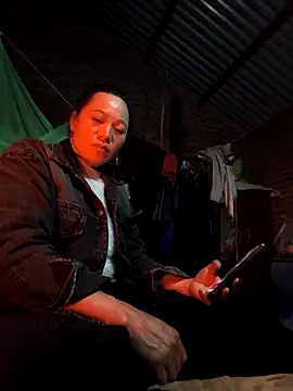 Y-eahi's cam snapshot