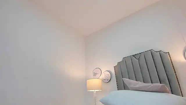 debora_scoot's cam snapshot