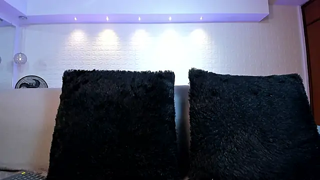 violet_scott's cam snapshot