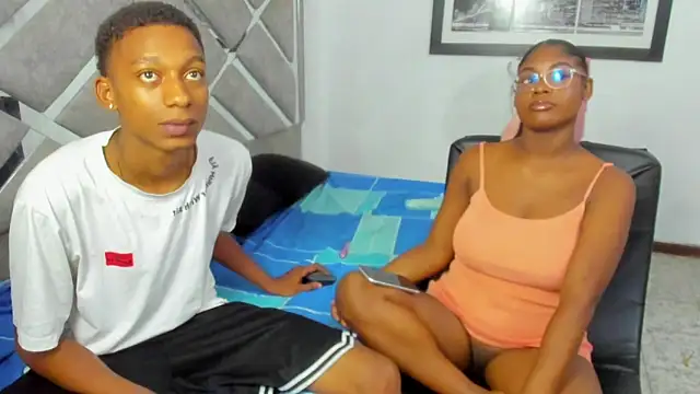 EvaxEmma's cam snapshot