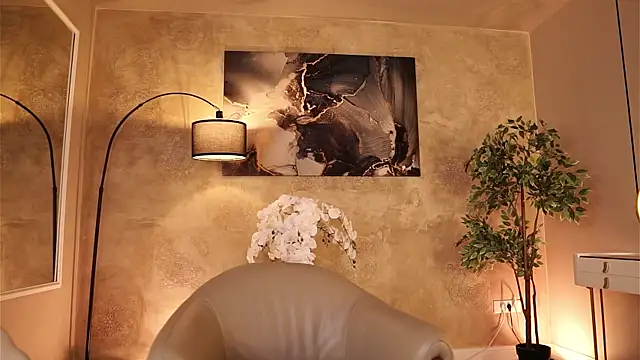 MaddieBryggs's cam snapshot