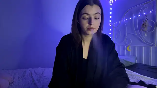 HoneyMist's cam snapshot