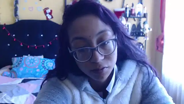 Violet_And_Smith's cam snapshot