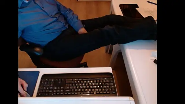 dutchpornking's cam snapshot