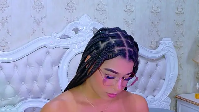 TiaraRosse's cam snapshot