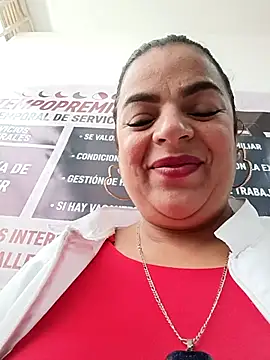 Mia-Glow live sex cam