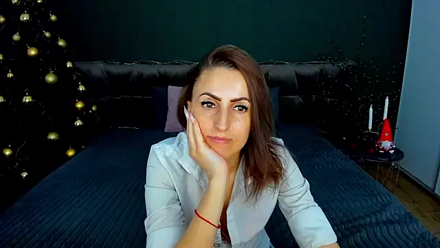 Rebecca_Diamond's cam snapshot