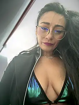 _Bella-Office1 live sex cam