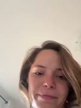 Wildmaca live sex cam