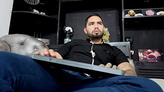 matteosantos live sex cam