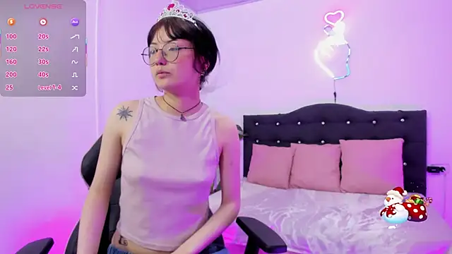 LEAH_TAY's cam snapshot