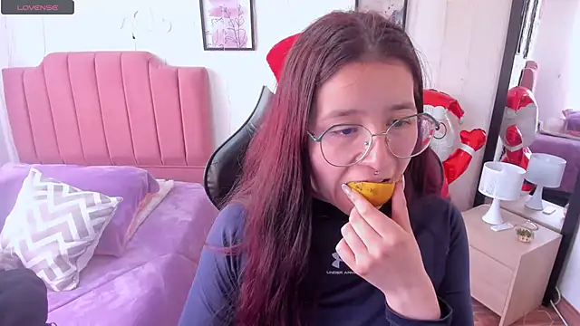 Amy_joones's cam snapshot