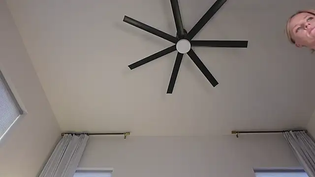 Taylorlove303 live sex cam