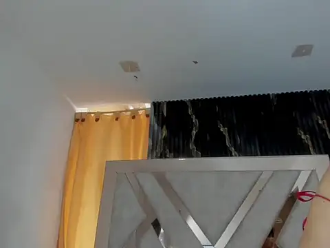 KloeANDbritany live sex cam