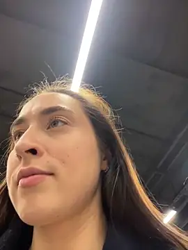 Holly_Play's cam snapshot