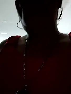 Mia-Glow live sex cam