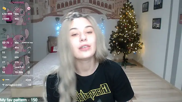 Miss_Fortuna's cam snapshot